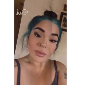 Meet your Posher, Marina